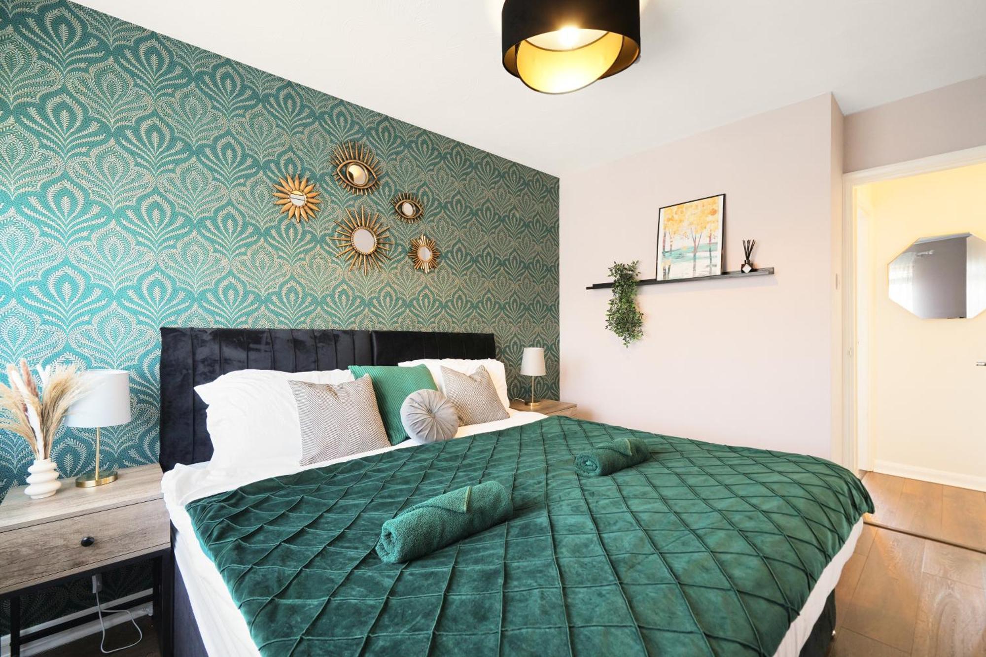 Cosy Corner In Aylesbury Near Stoke Mandeville Hospital & Town Centre With Private Parking Екстериор снимка