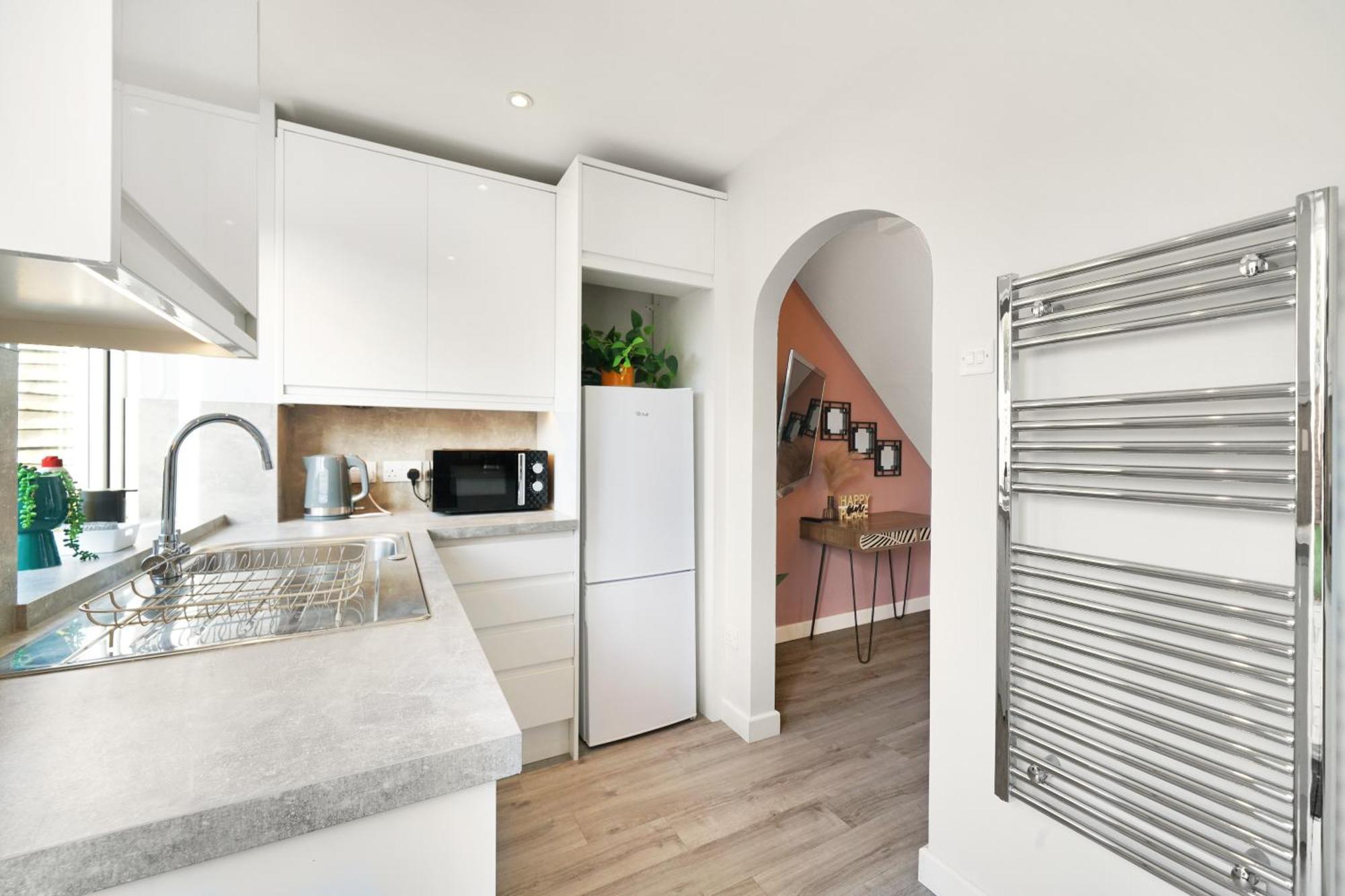 Cosy Corner In Aylesbury Near Stoke Mandeville Hospital & Town Centre With Private Parking Екстериор снимка